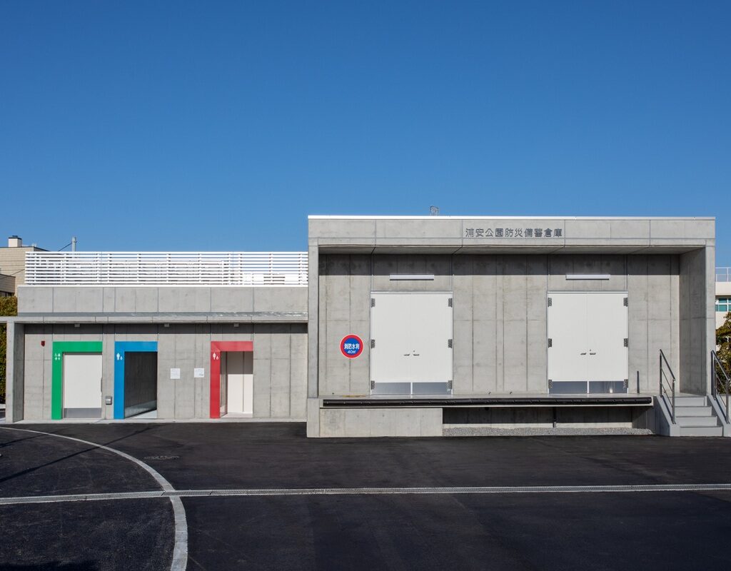 浦安公園防災倉庫・災害時対応屋外トイレ