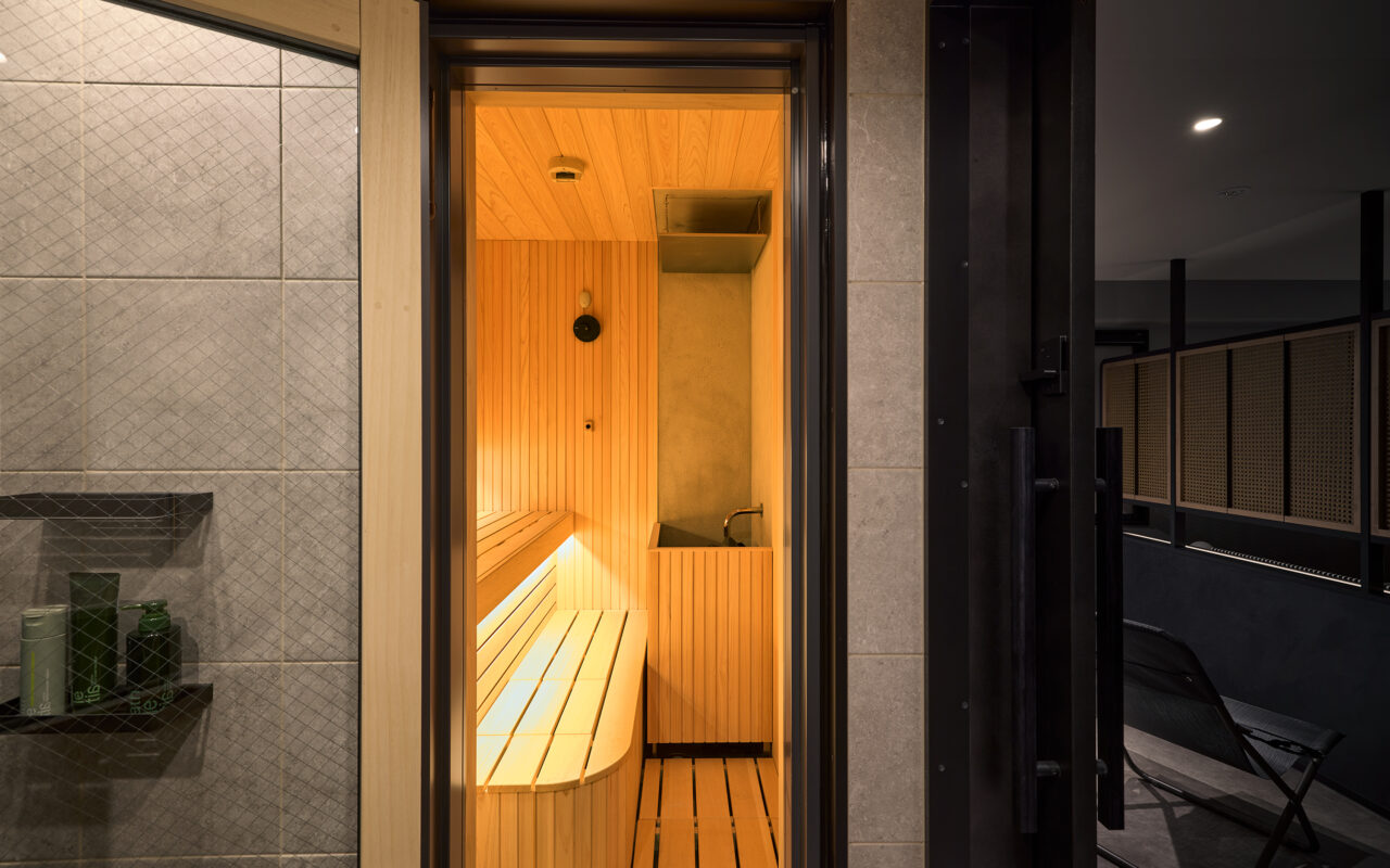 BASE LAYER HOTEL　NAGOYA NISHIKI 　